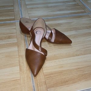 Camel Brown Pointy Flats
